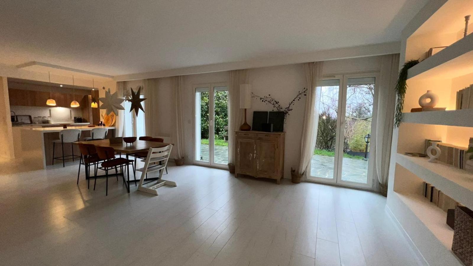 Maison Familiale, Belle Et Moderne Proche De Versailles Et Thoiry Maule Ngoại thất bức ảnh
